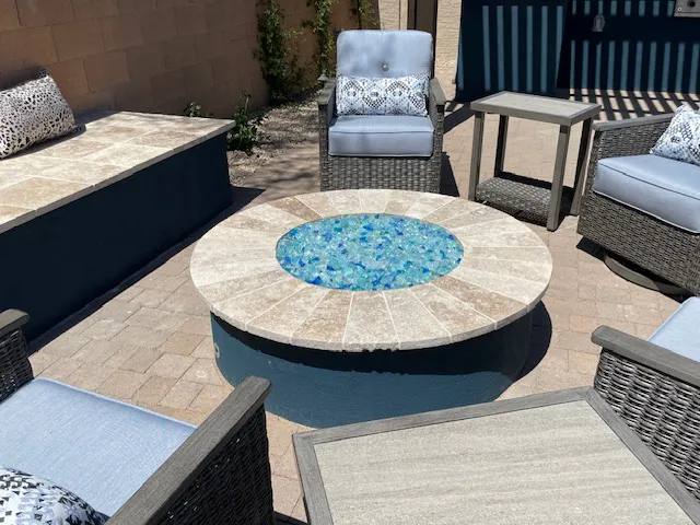 Desert Ridge backyard fire pit and patio area.