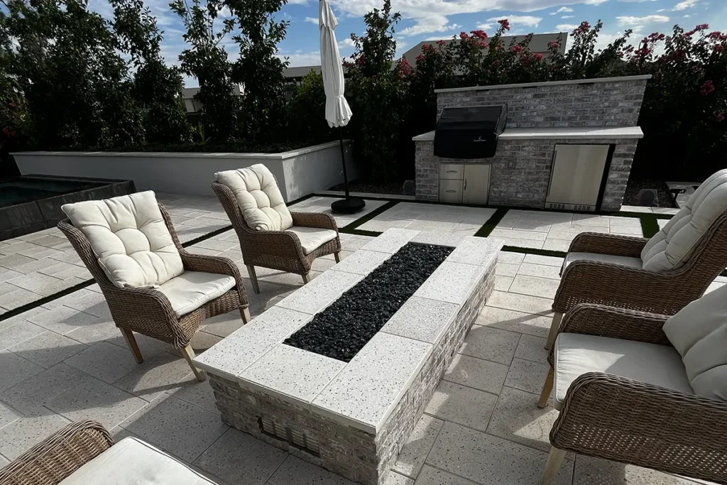 Outdoor space by Coloworks